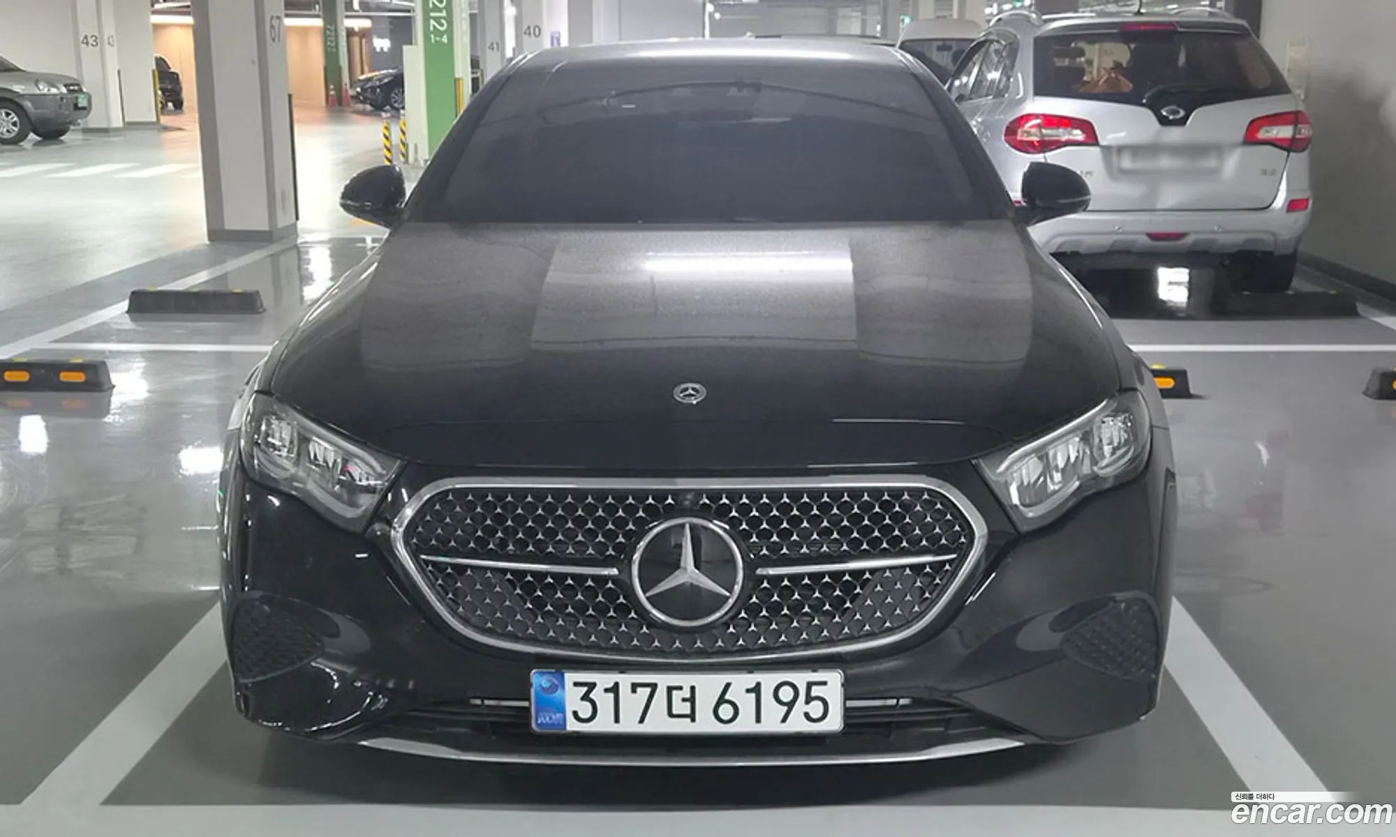 Mercedes-Benz E-Class W214 2025 — 19