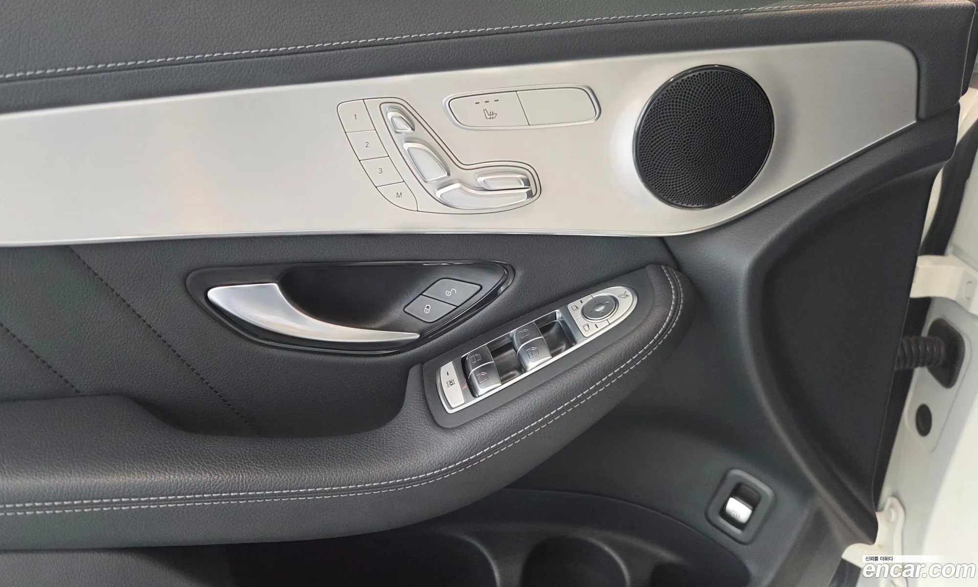 Mercedes-Benz GLC-Class X253 2023 — 10