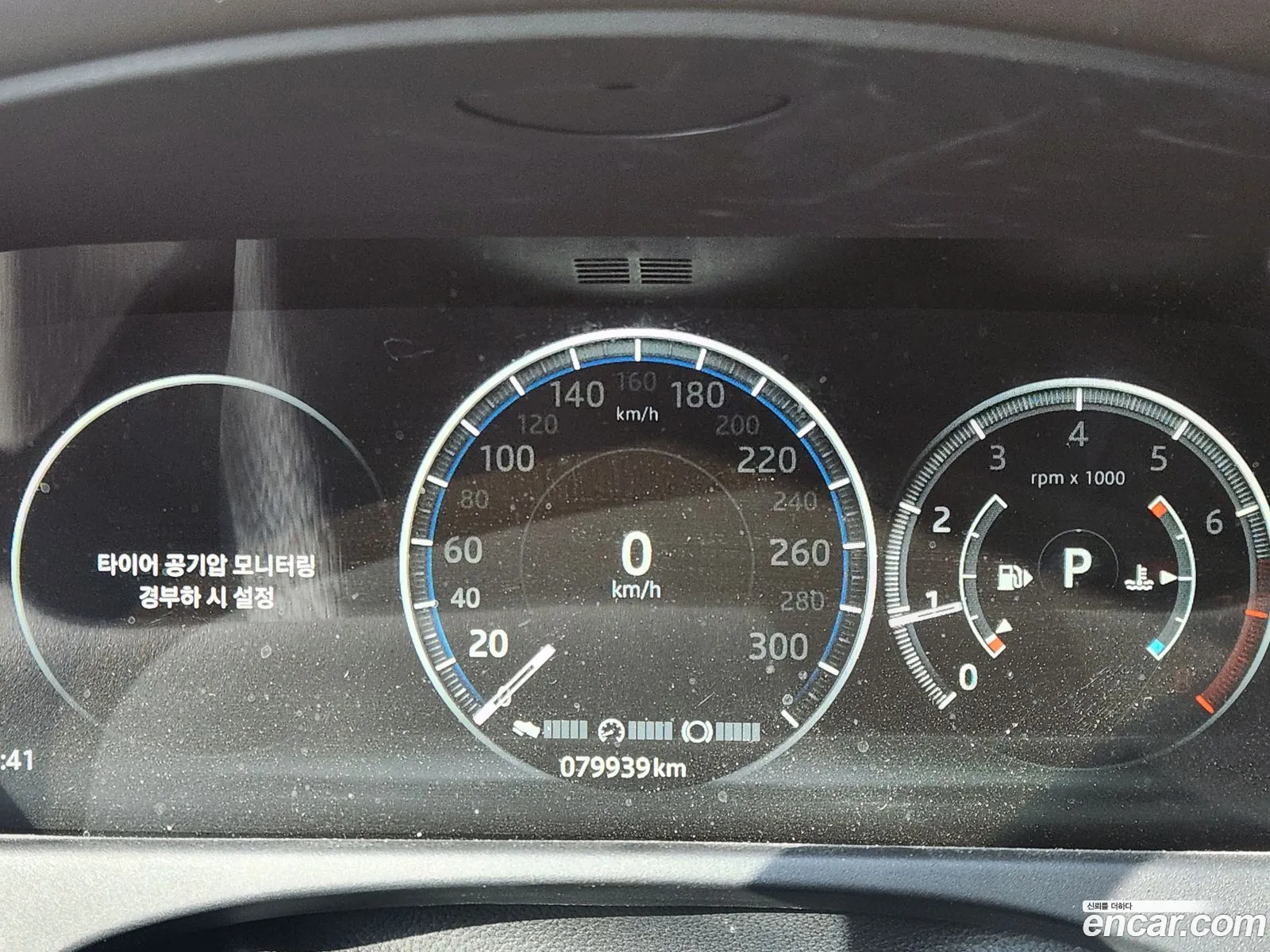 Jaguar XF 2018 — 9