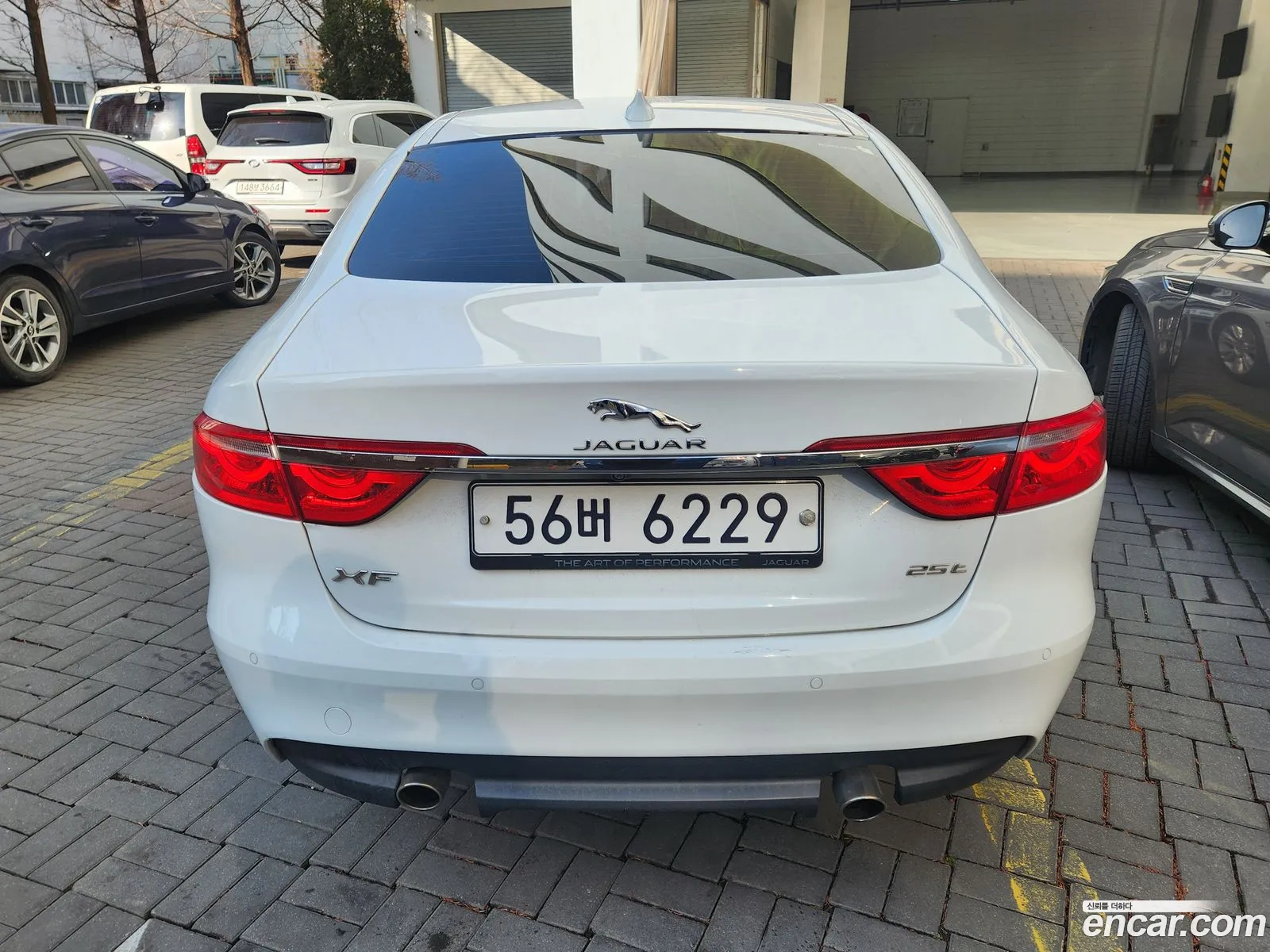 Jaguar XF 2018 — 4