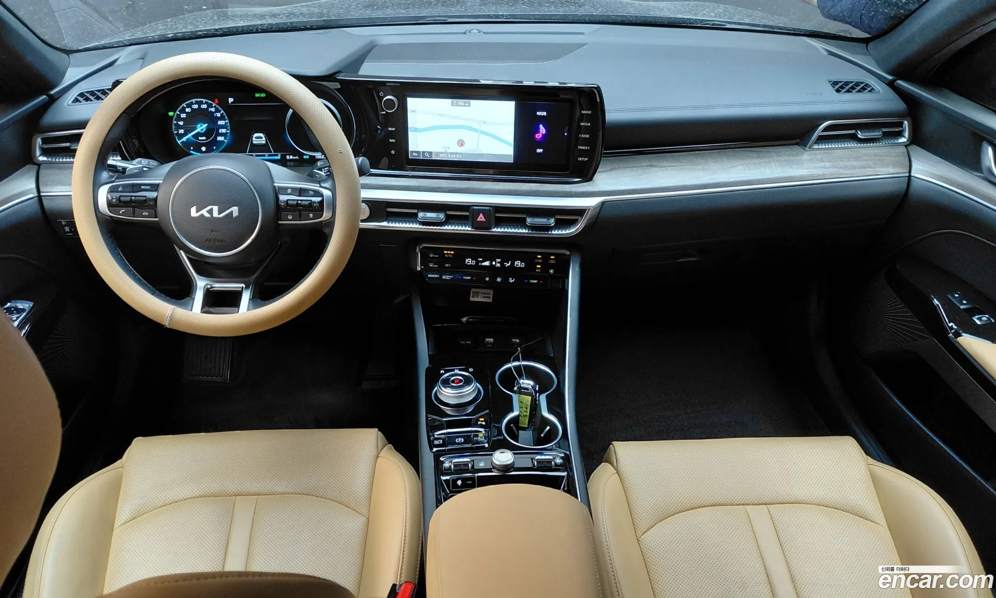 Kia K5 Hybrid 2021 — 4