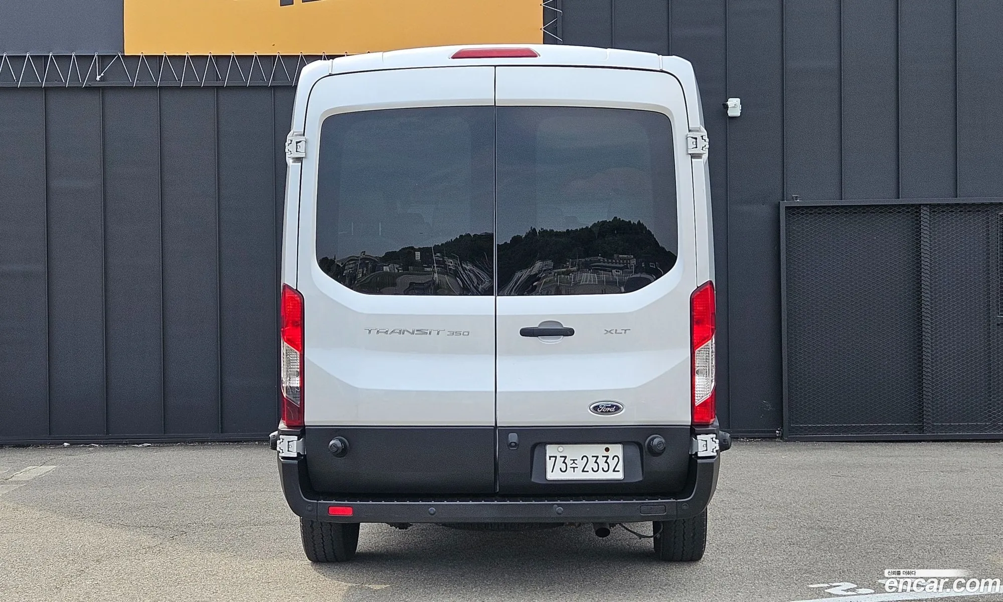 Ford Transit 2017 — 17