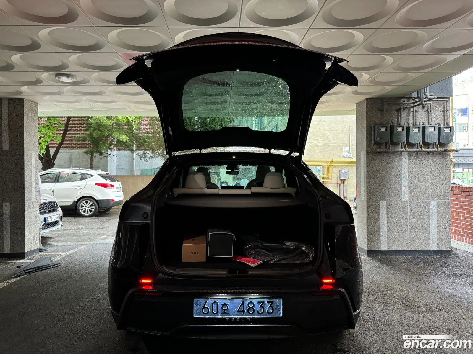 Tesla Model Y 2026 — 2