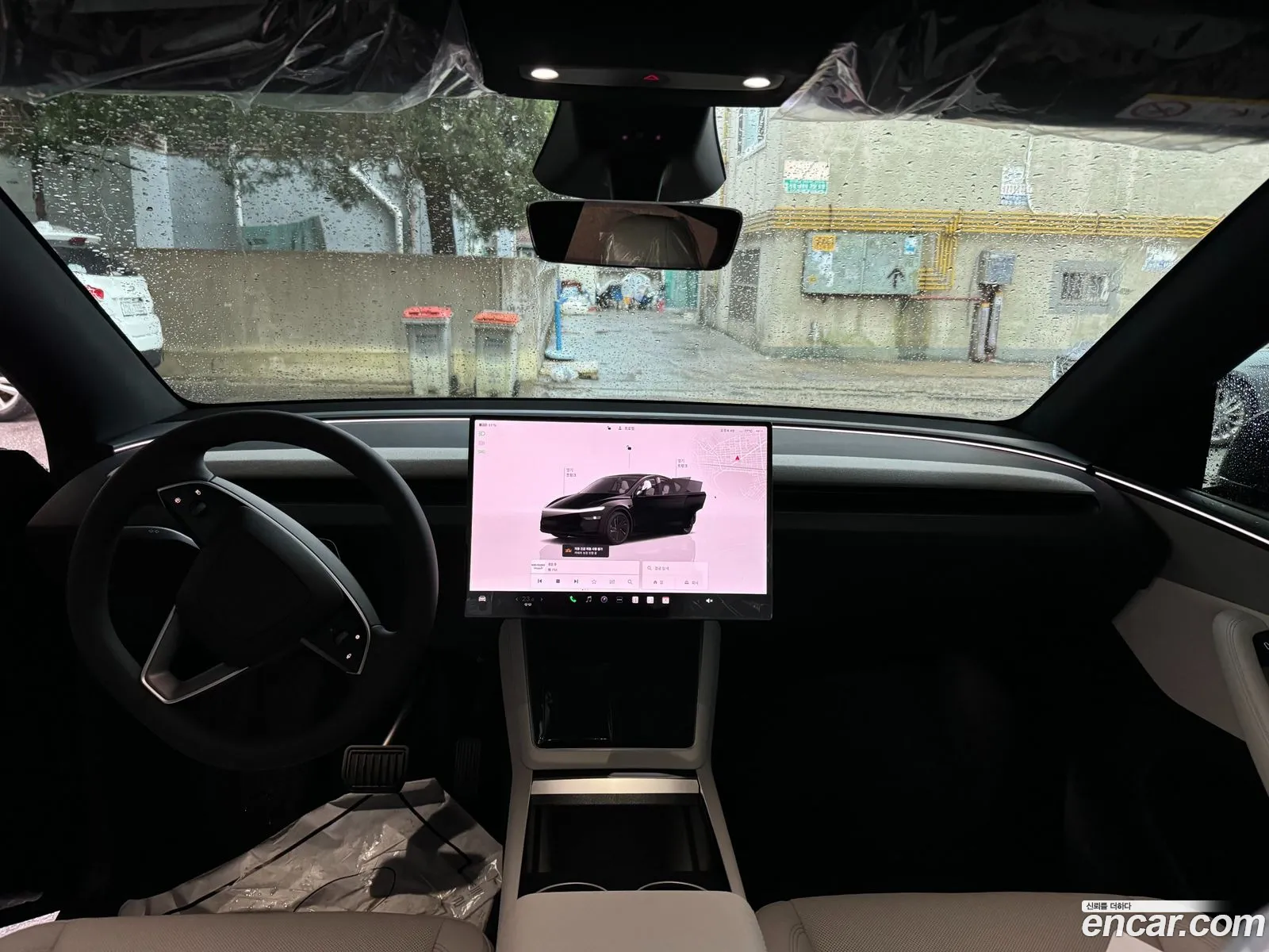 Tesla Model Y 2026 — 6