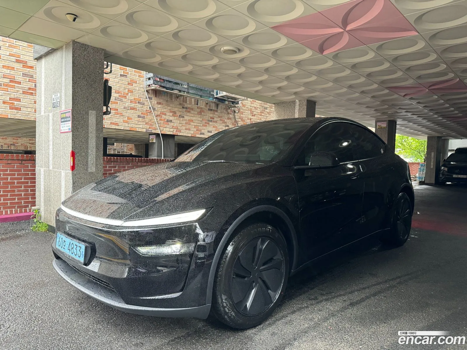 Tesla Model Y 2026 — 5