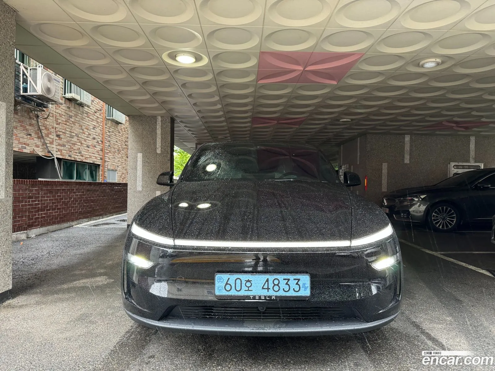 Tesla Model Y 2026 — 9
