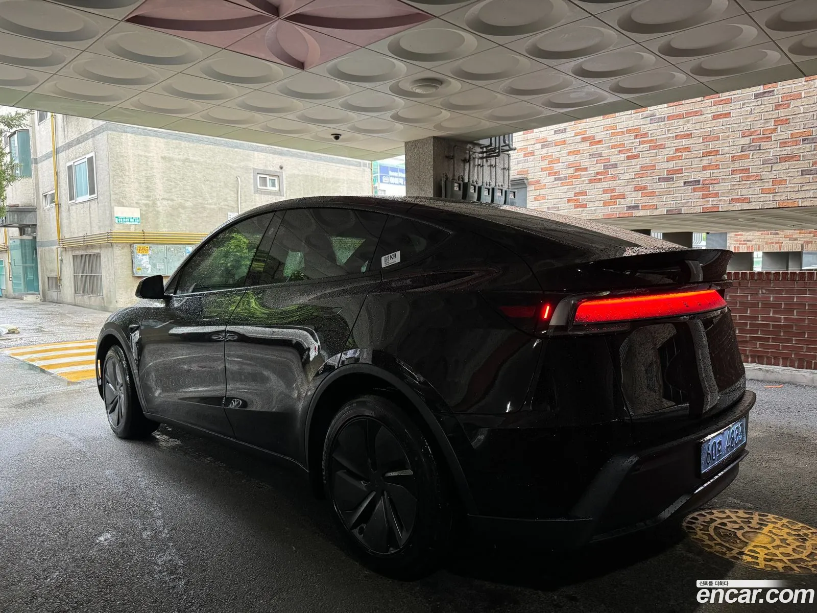 Tesla Model Y 2026 — 7