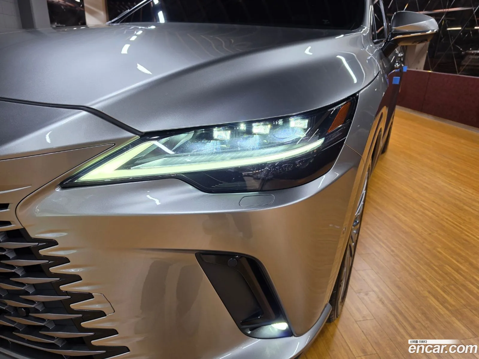 Lexus RX350h 2023 — 9