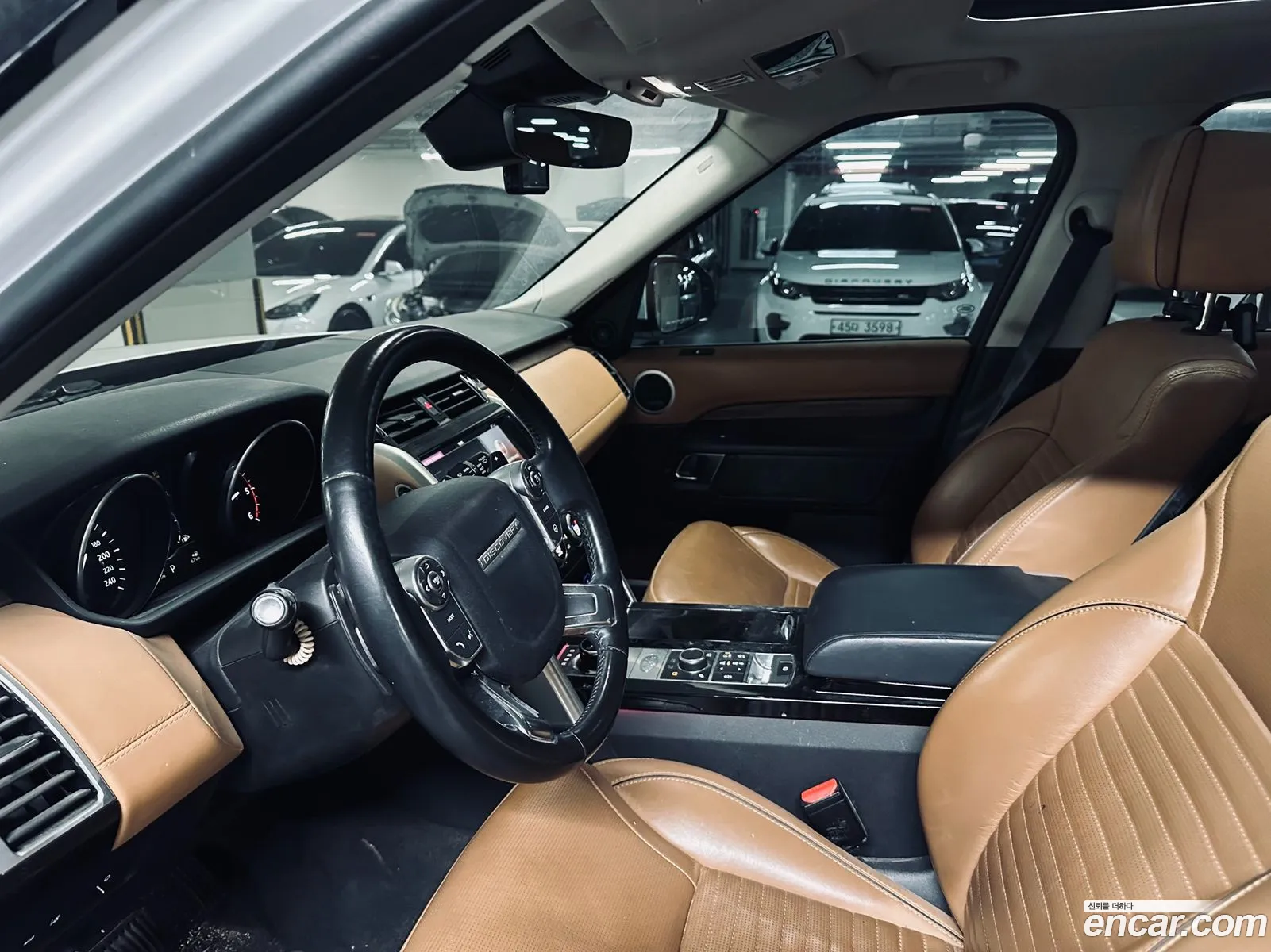 Land Rover Discovery 5 2017 — 14