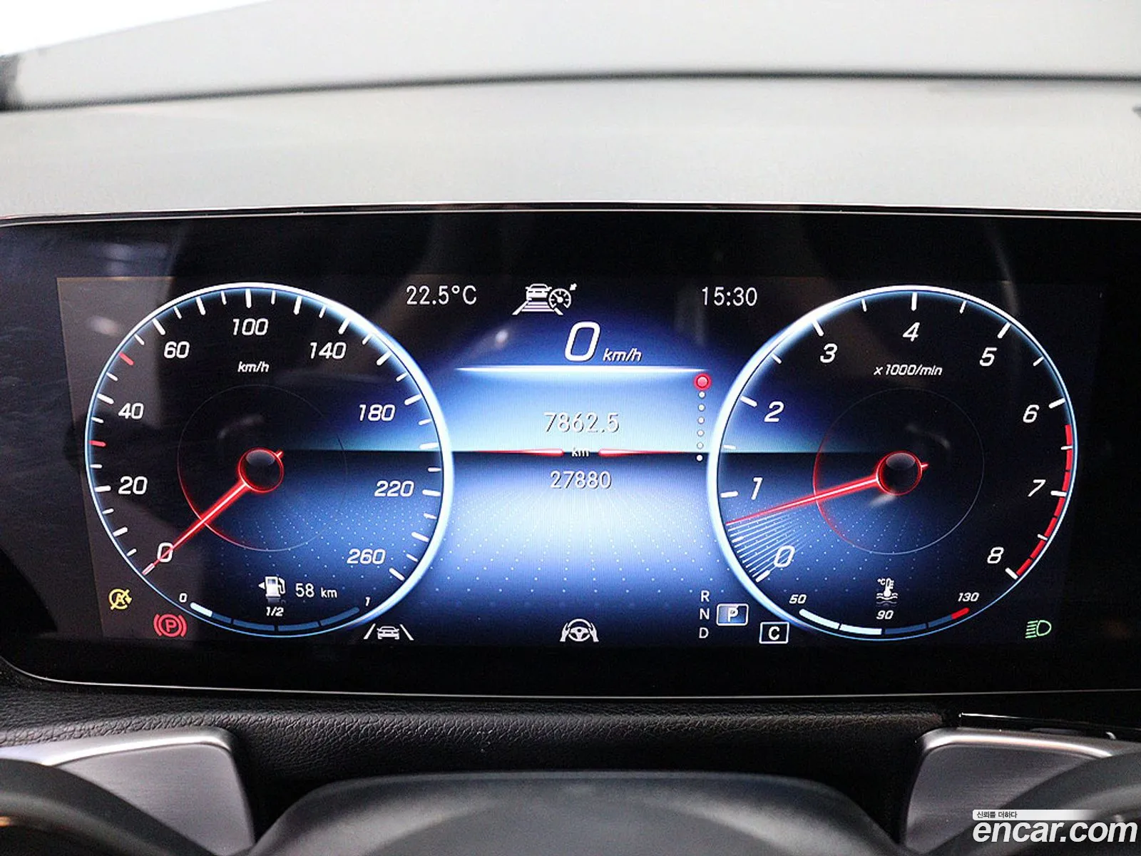 Mercedes-Benz GLB-Class X247 2023 — 12