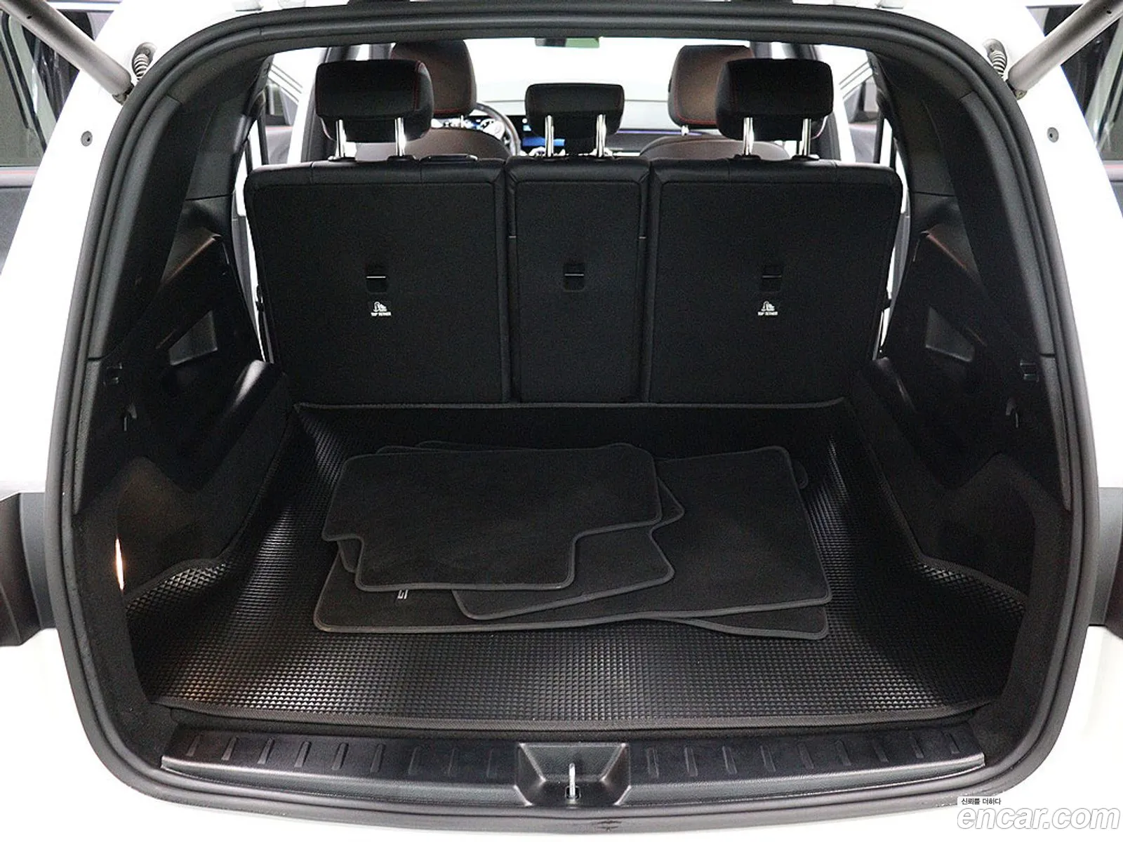 Mercedes-Benz GLB-Class X247 2023 — 9