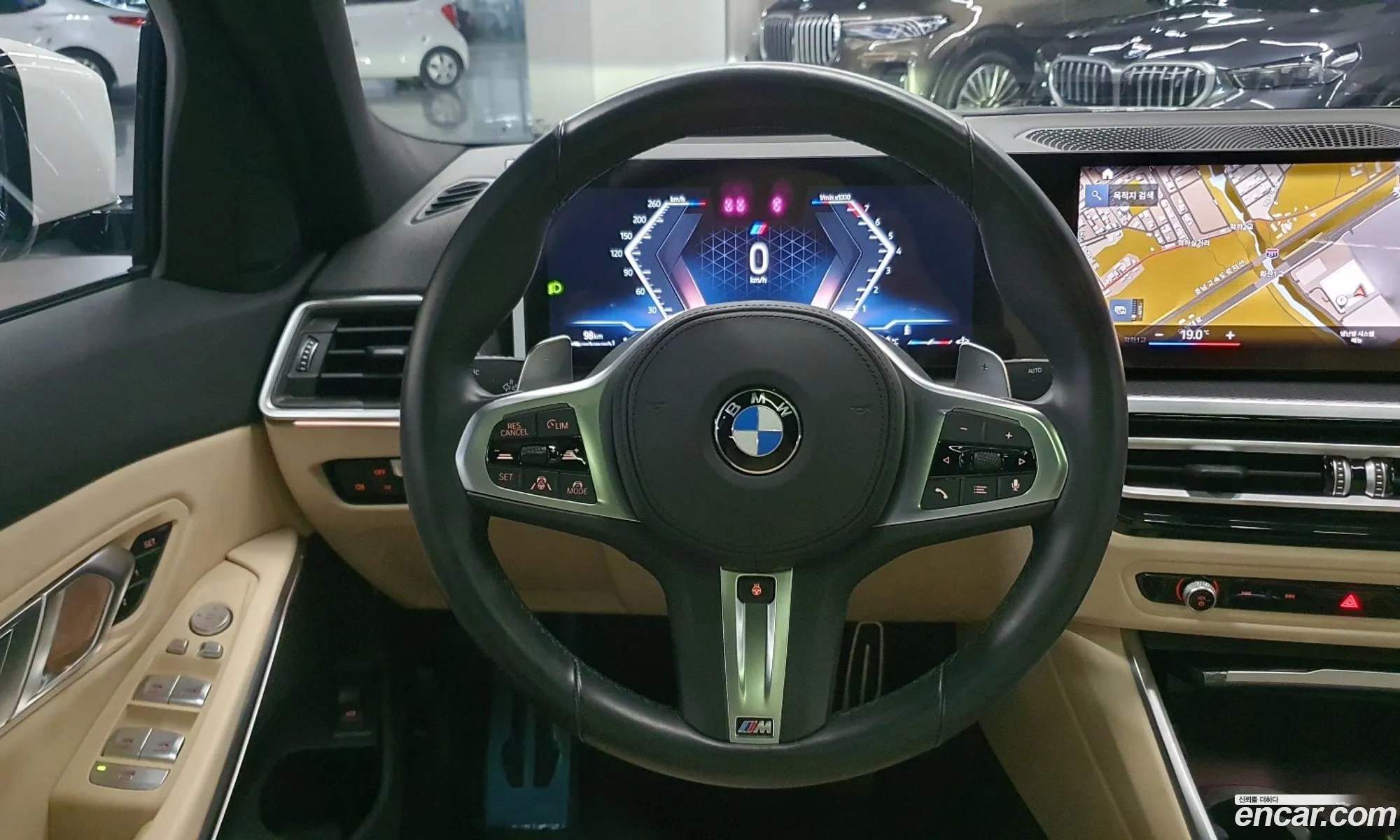 BMW 3 Series 2023 — 16