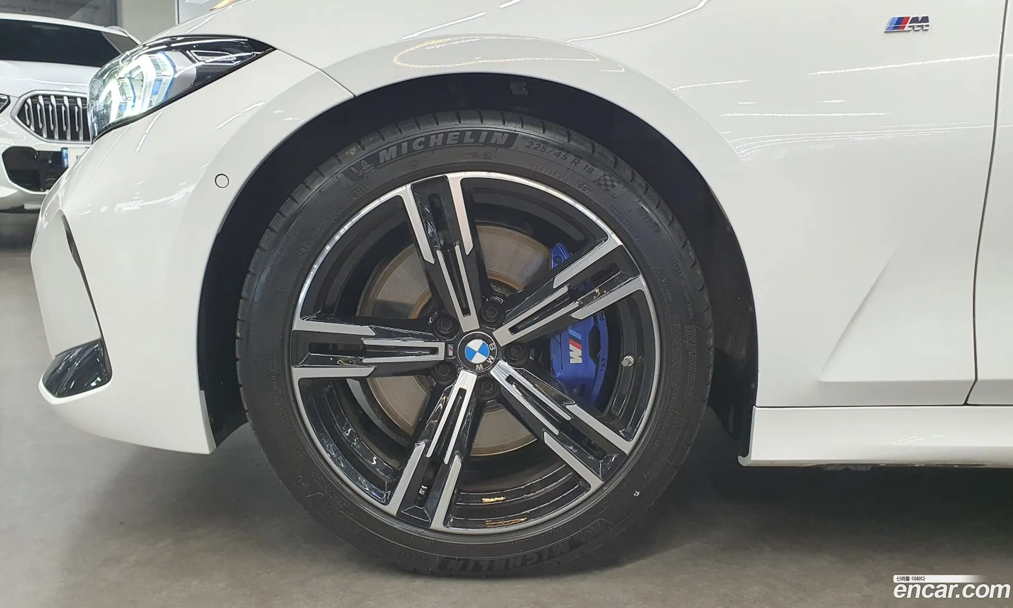 BMW 3 Series 2023 — 10