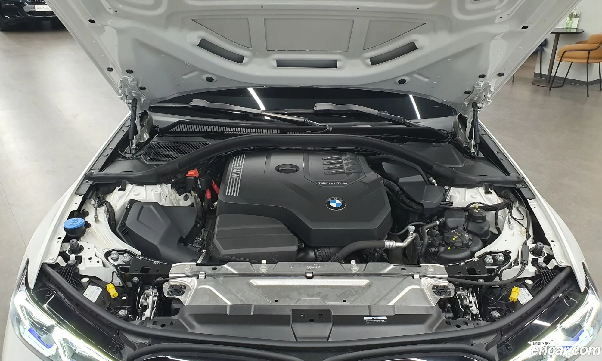 BMW 3 Series 2023 — 12