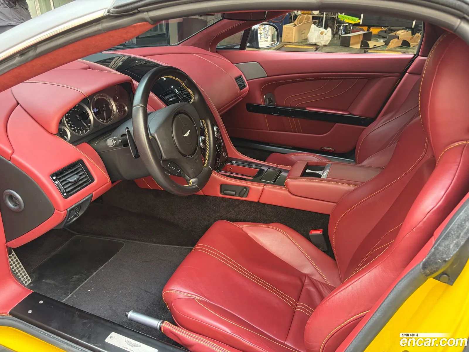 Aston Martin V8 Vantage