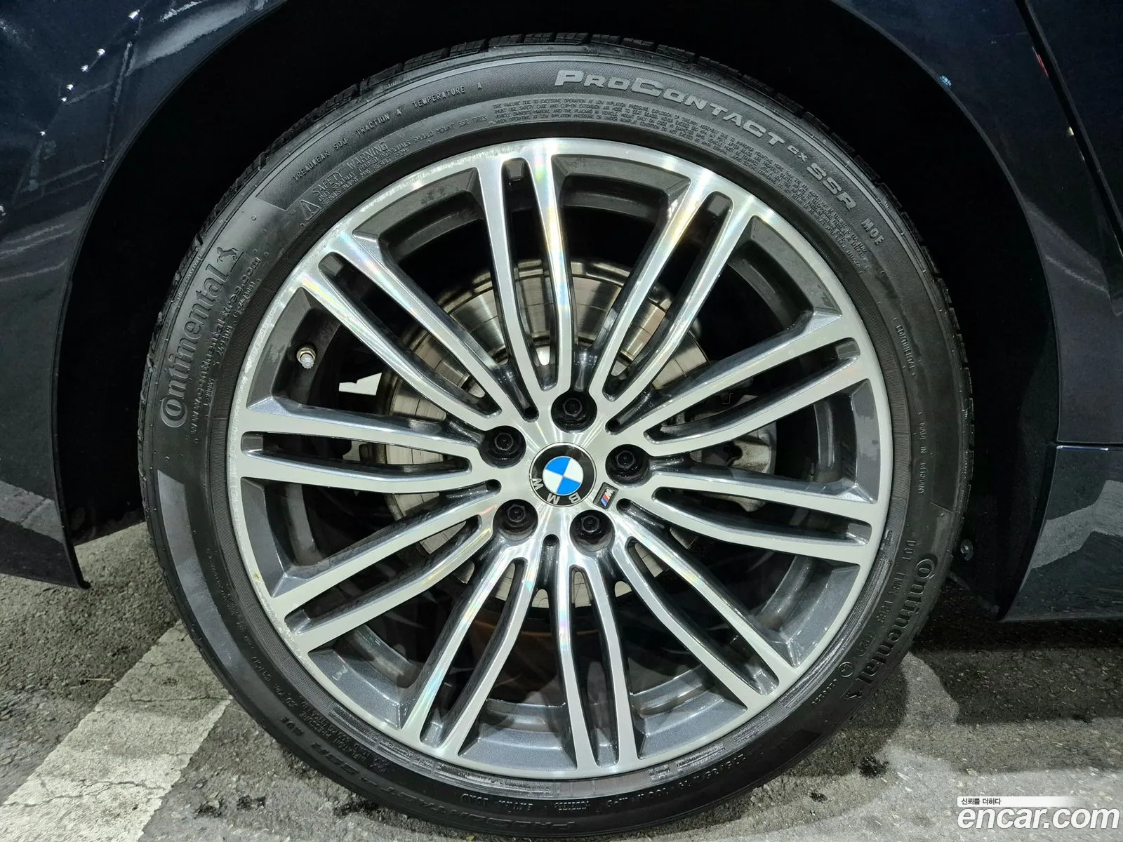 BMW 5 Series 2019 — 11