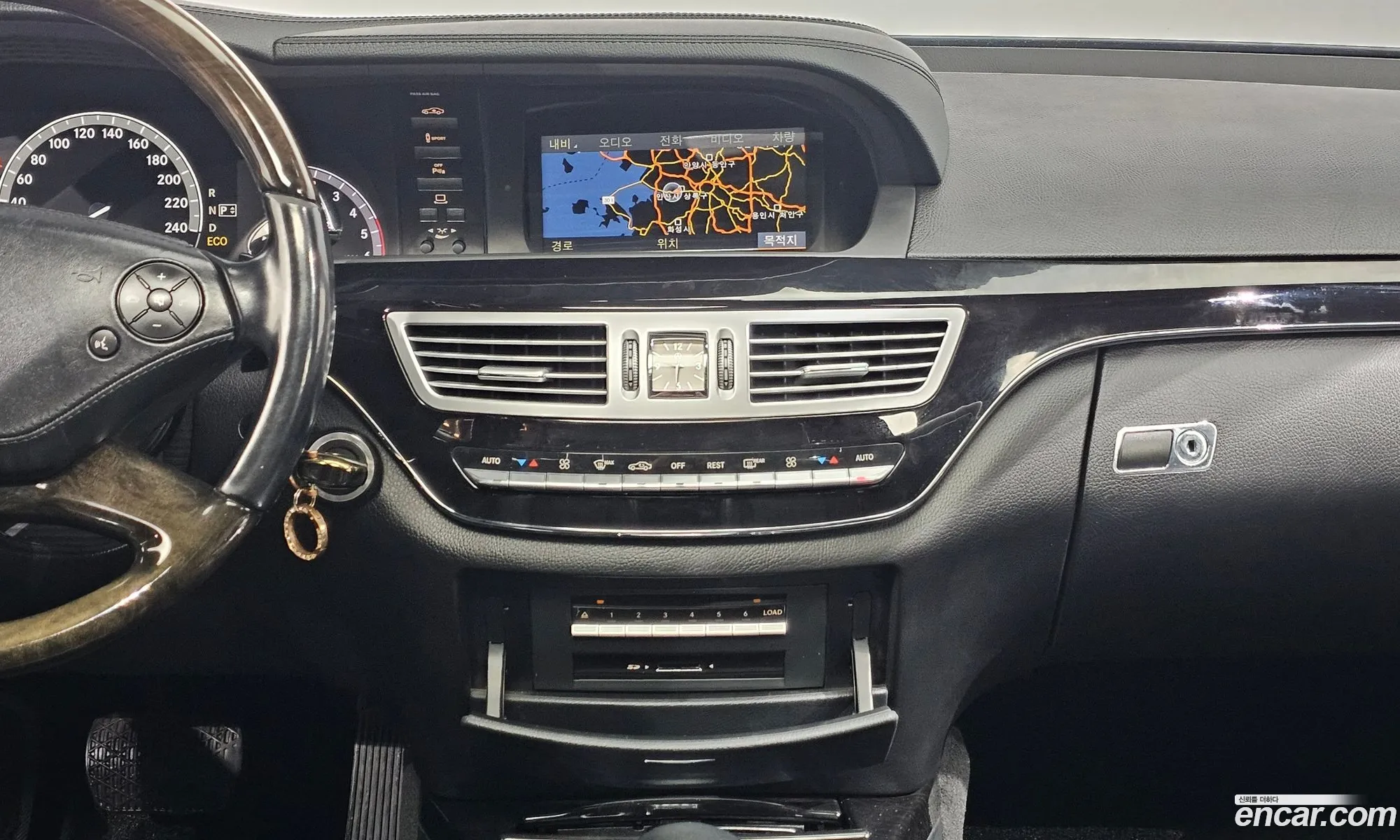 Mercedes-Benz S-Class W221 2012 — 13
