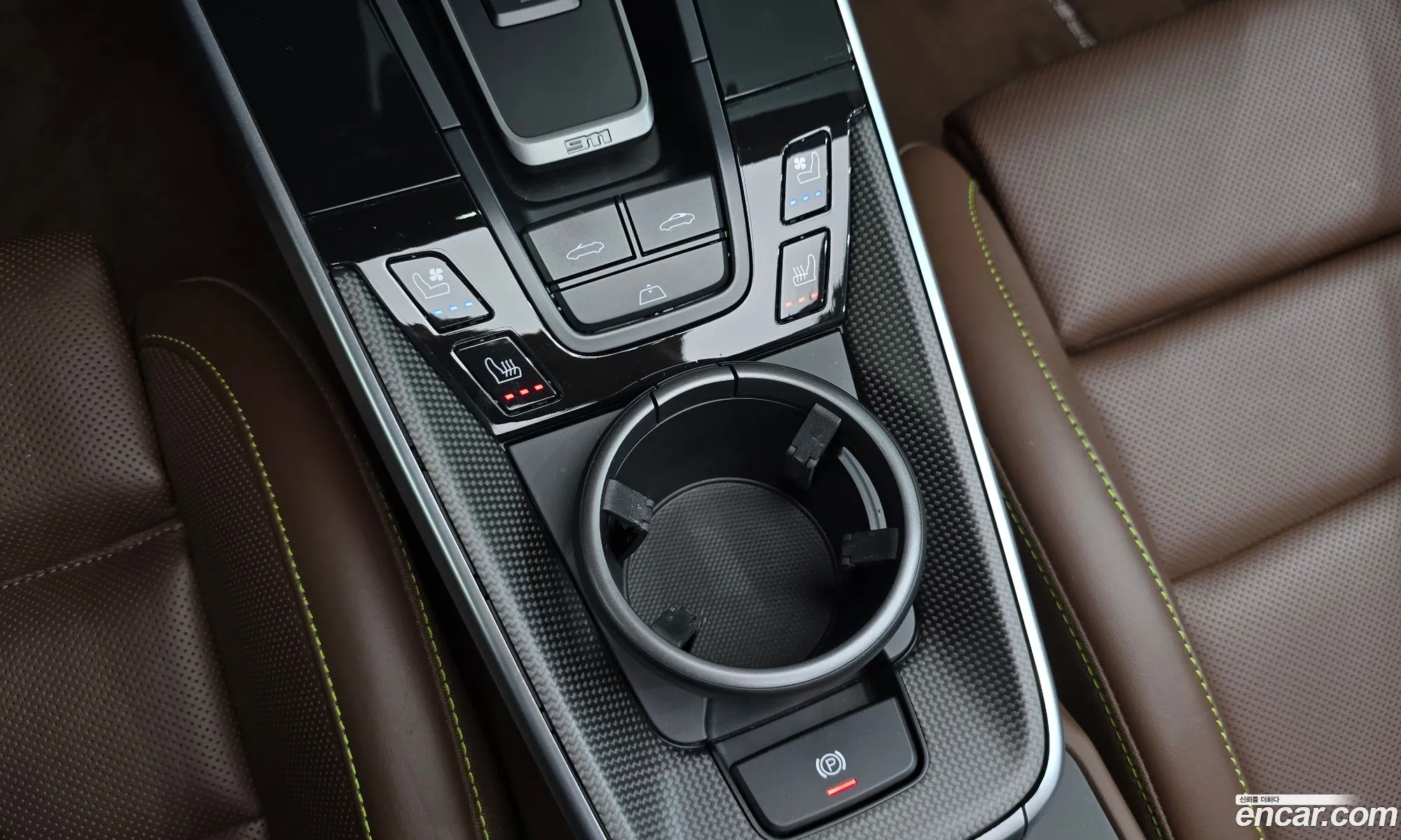 Porsche 911 2022 — 28