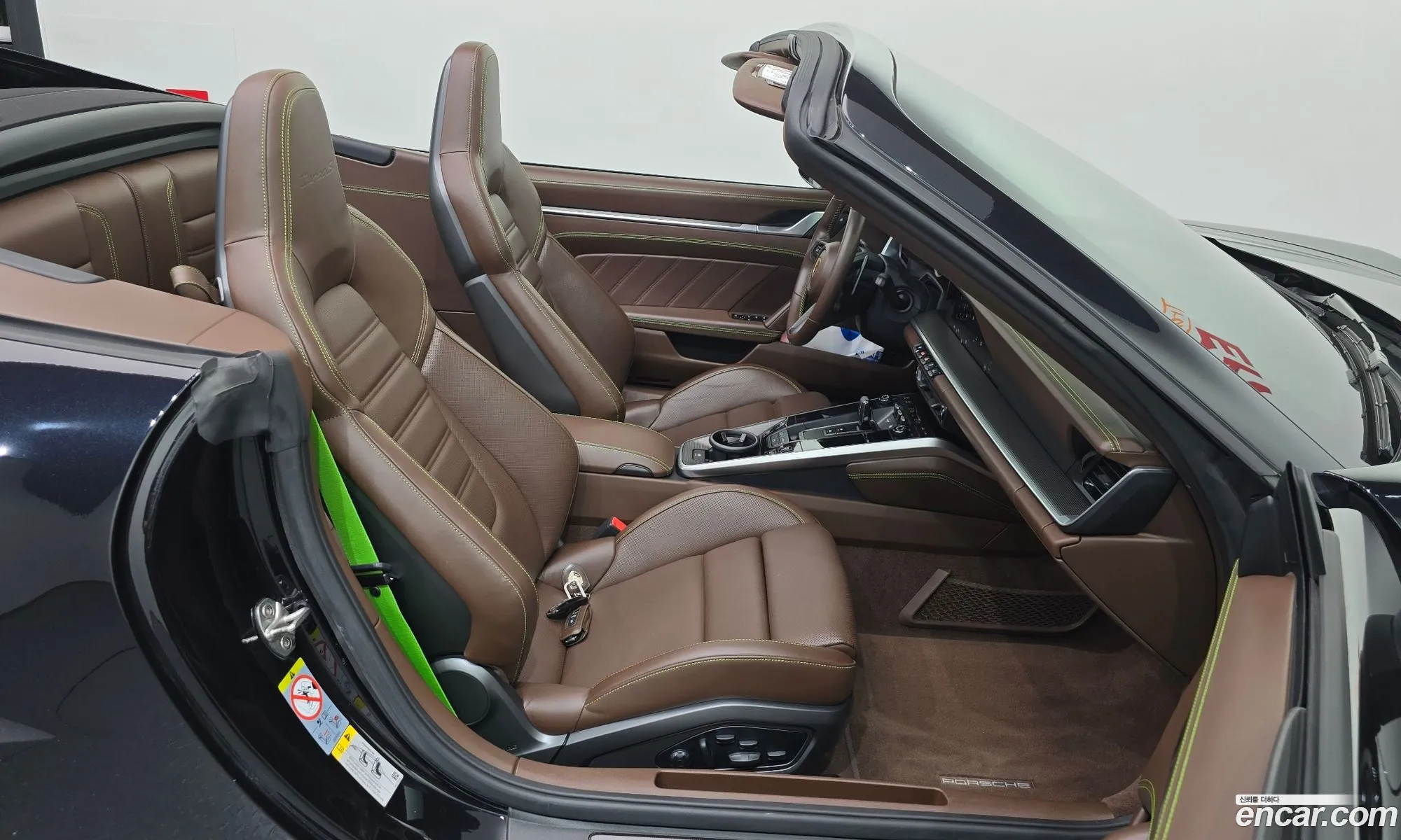Porsche 911 2022 — 20