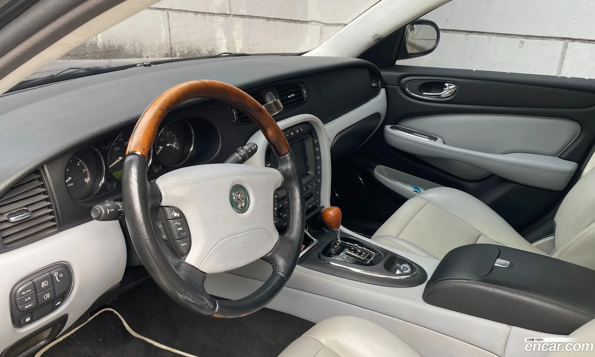Jaguar XJ 2005 — 5