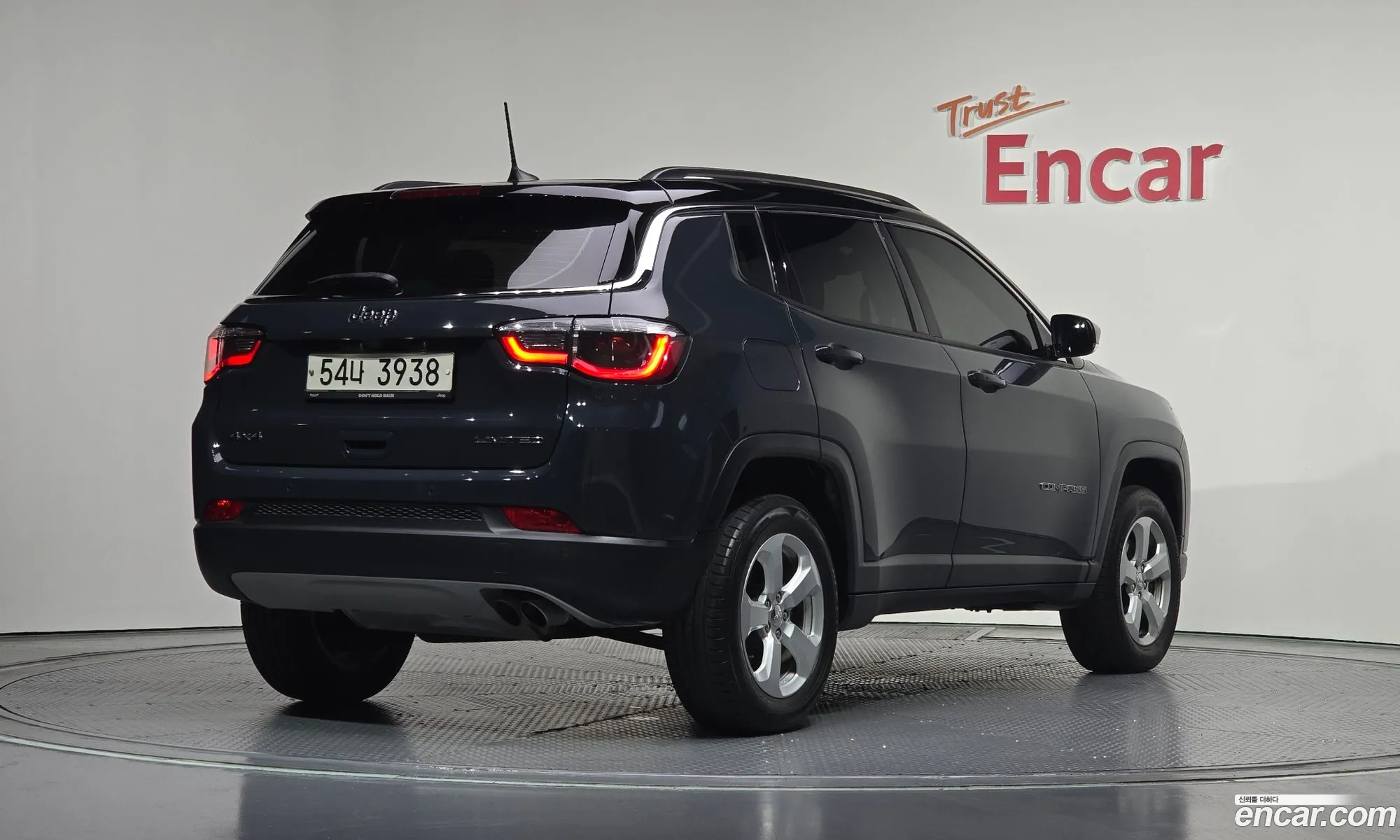 Jeep Compass 2018 3C4NJDCB4JT396705 — 5