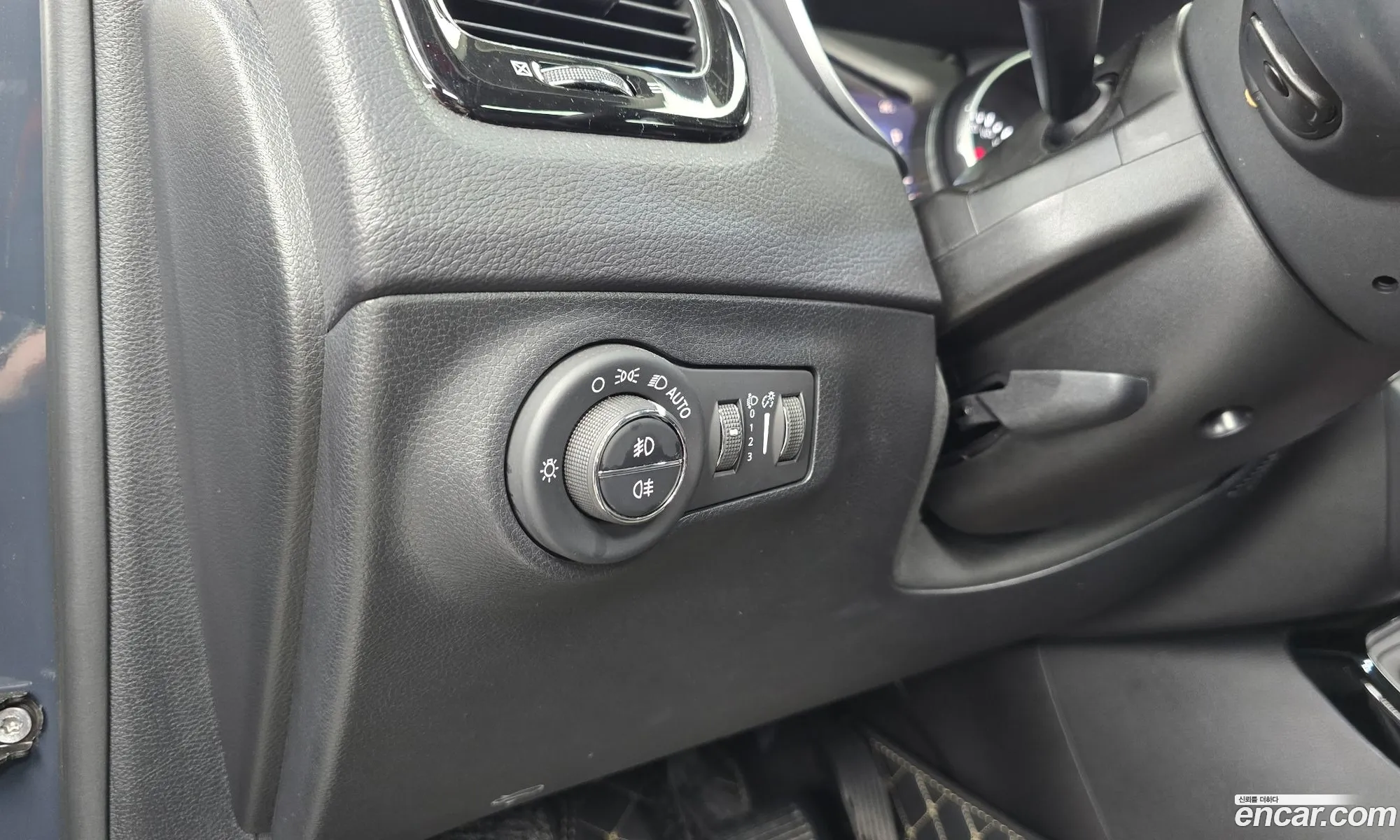 Jeep Compass 2018 3C4NJDCB4JT396705 — 9