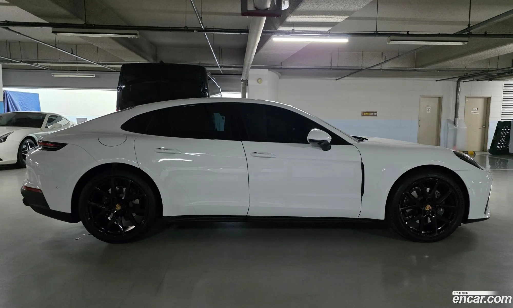 Porsche Panamera 2024 — 4