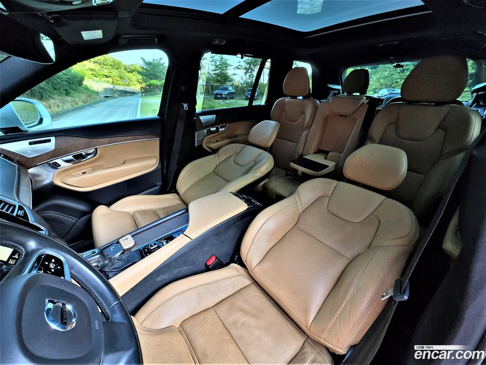 Volvo XC90 2017 — 19