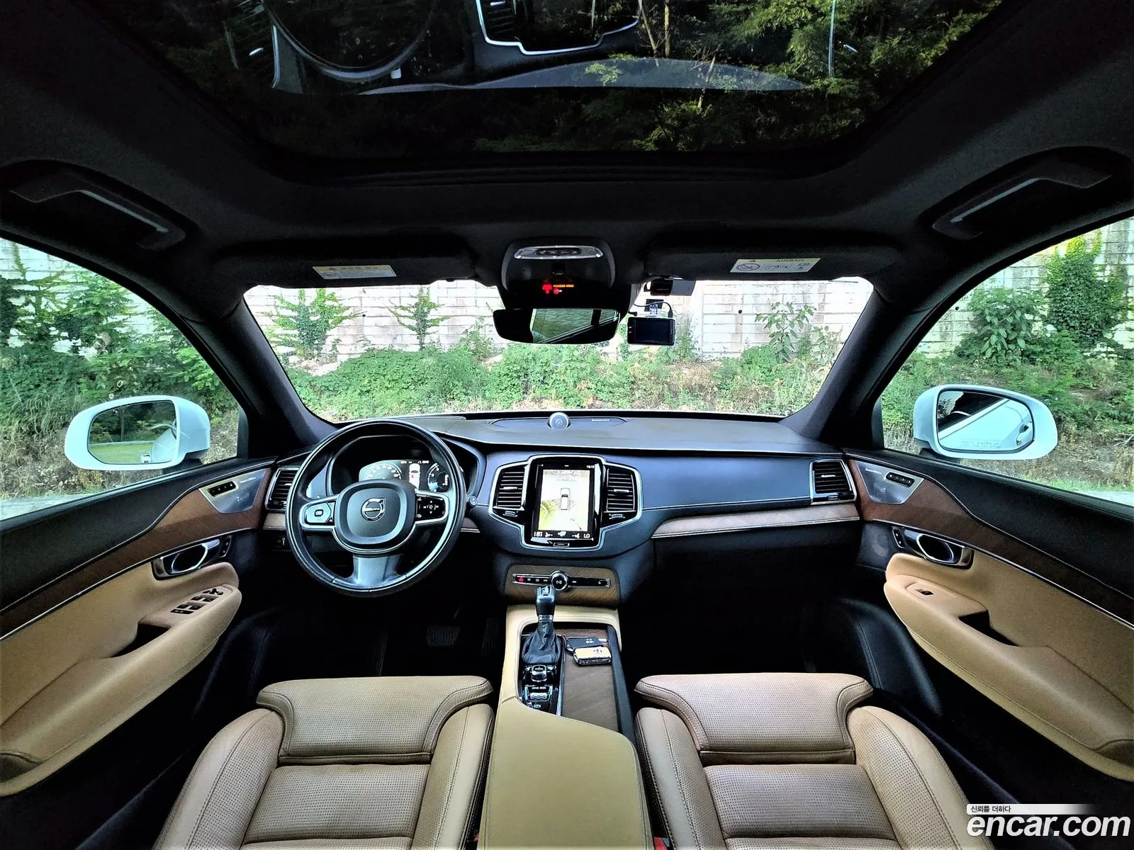 Volvo XC90 2017 — 18
