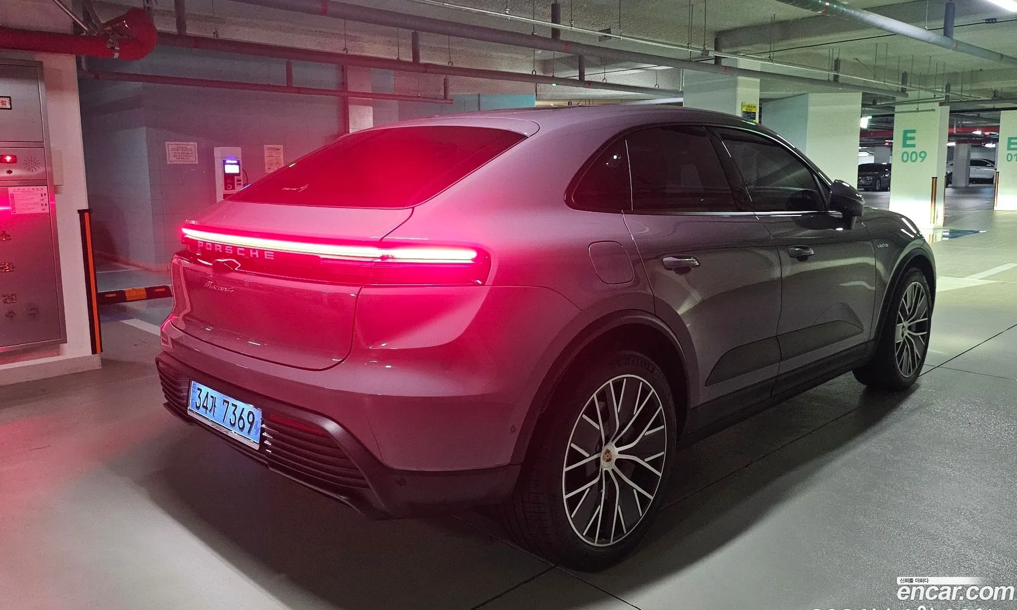 Porsche Macan EV 2025 — 15