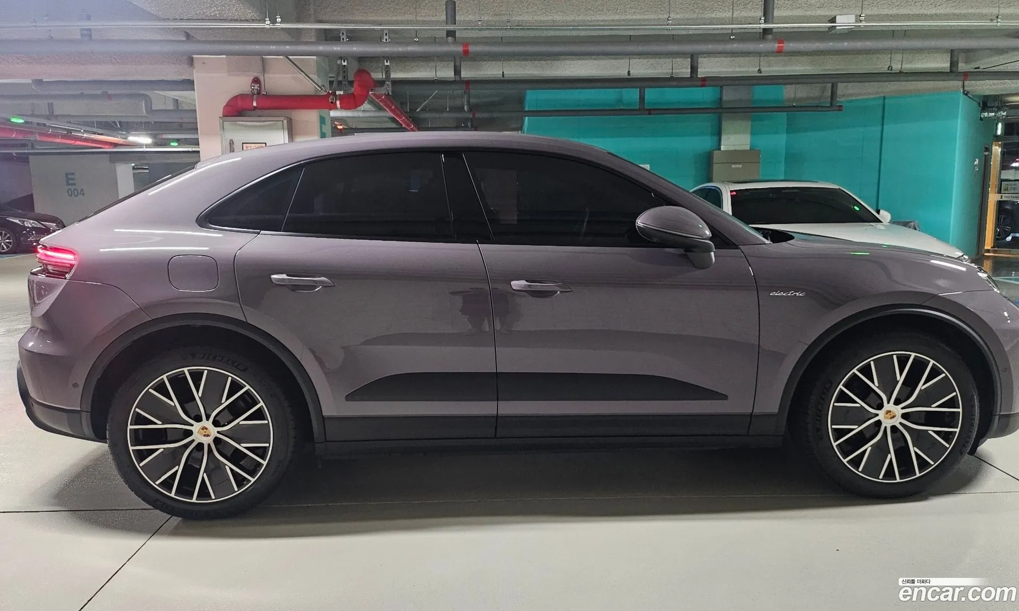 Porsche Macan EV 2025 — 14