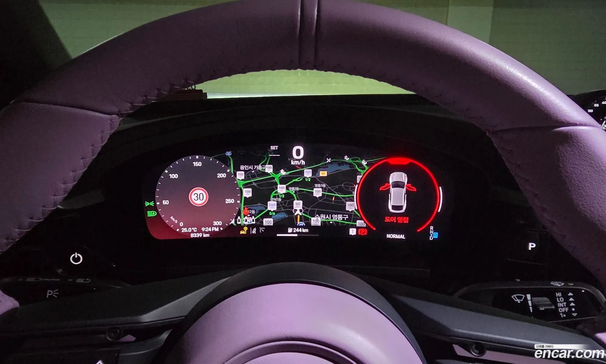 Porsche Macan EV 2025 — 16