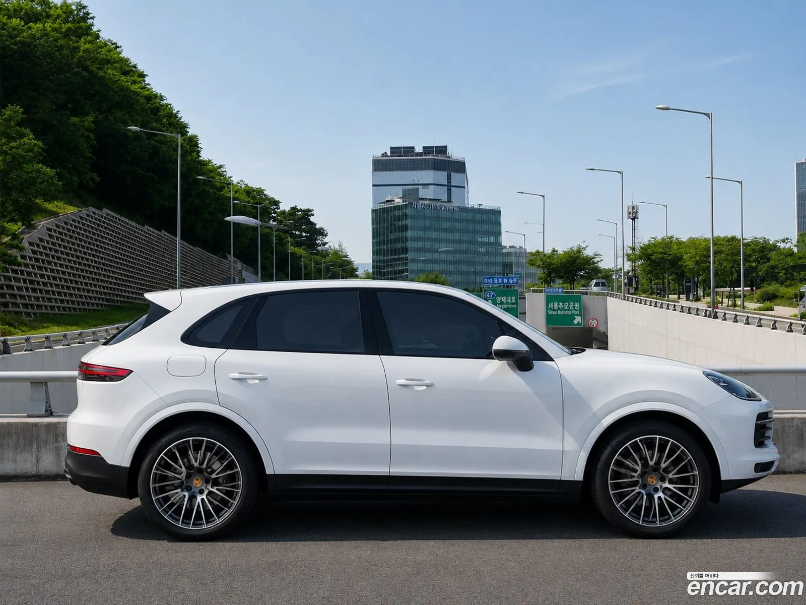 Porsche Cayenne 2022 — 3