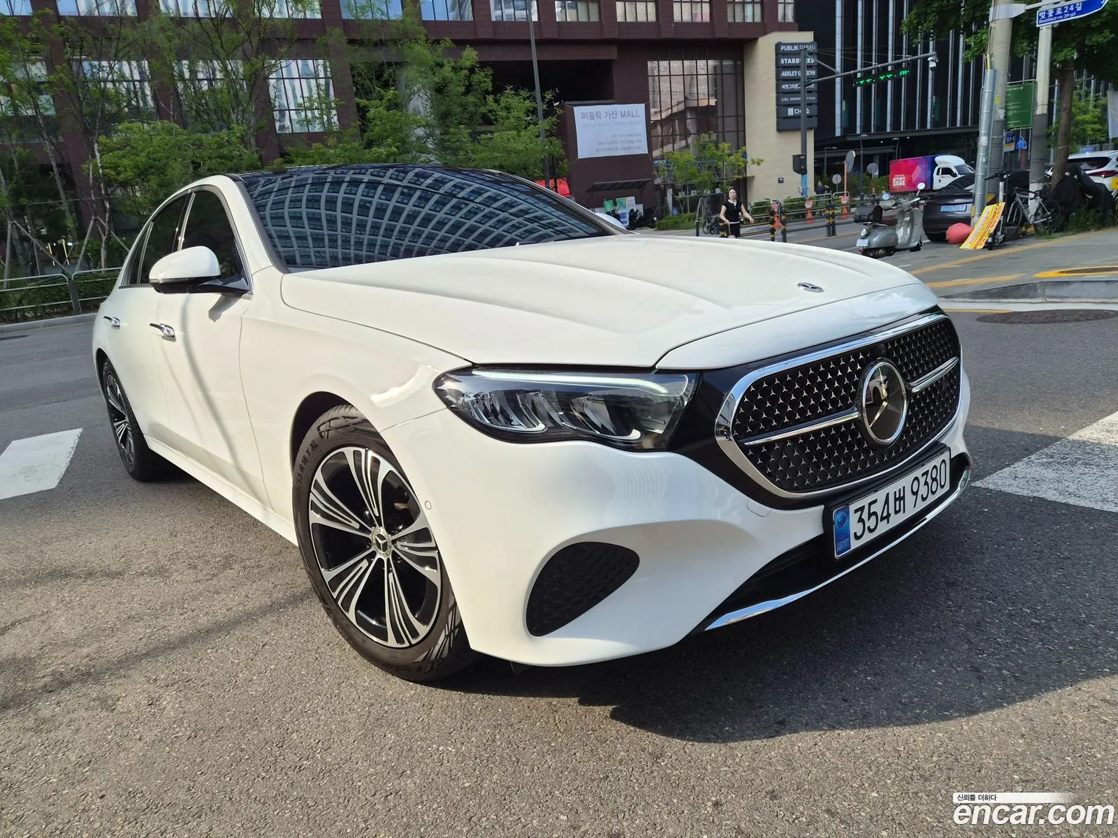 Mercedes-Benz E-Class W214 2025 — 7