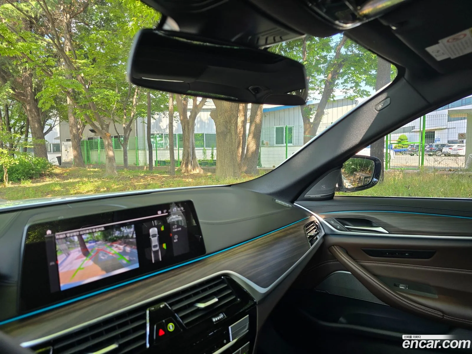 BMW 5 Series 2020 — 11