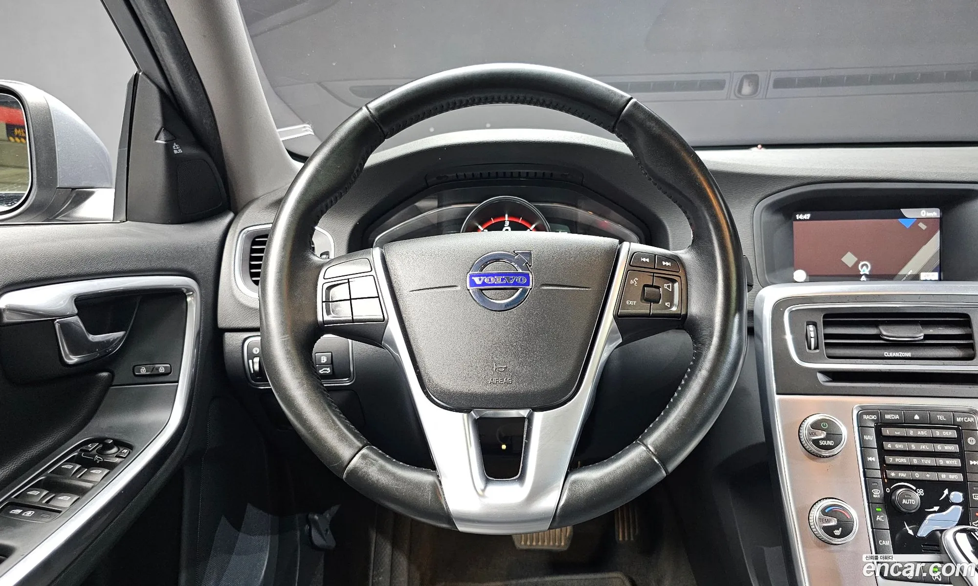Volvo S60 2017 YV1FS79B0H2440076 — 2