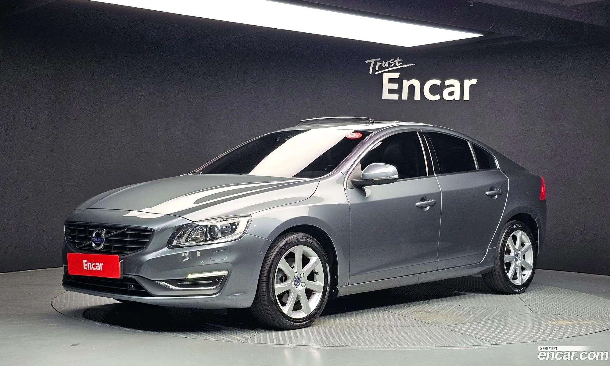 Volvo S60 2017 YV1FS79B0H2440076 — 9
