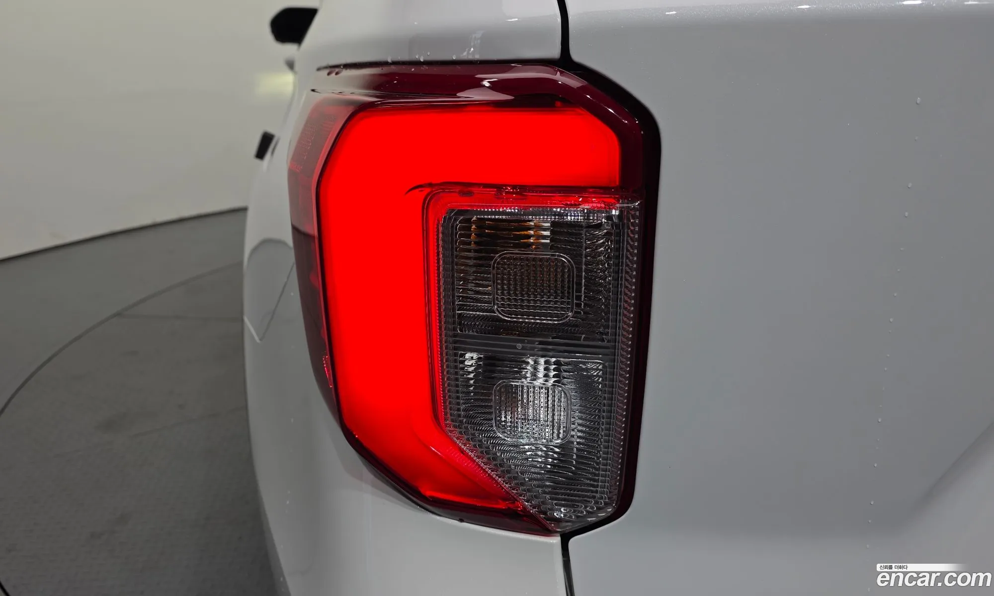 Ford Explorer 6th Gen 2021 1FMSK8FH9MGA35272 — 27