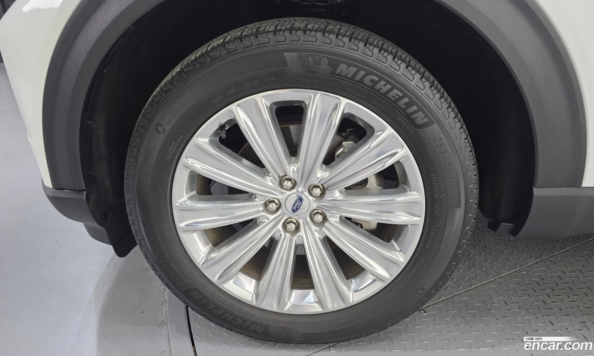 Ford Explorer 6th Gen 2021 1FMSK8FH9MGA35272 — 17