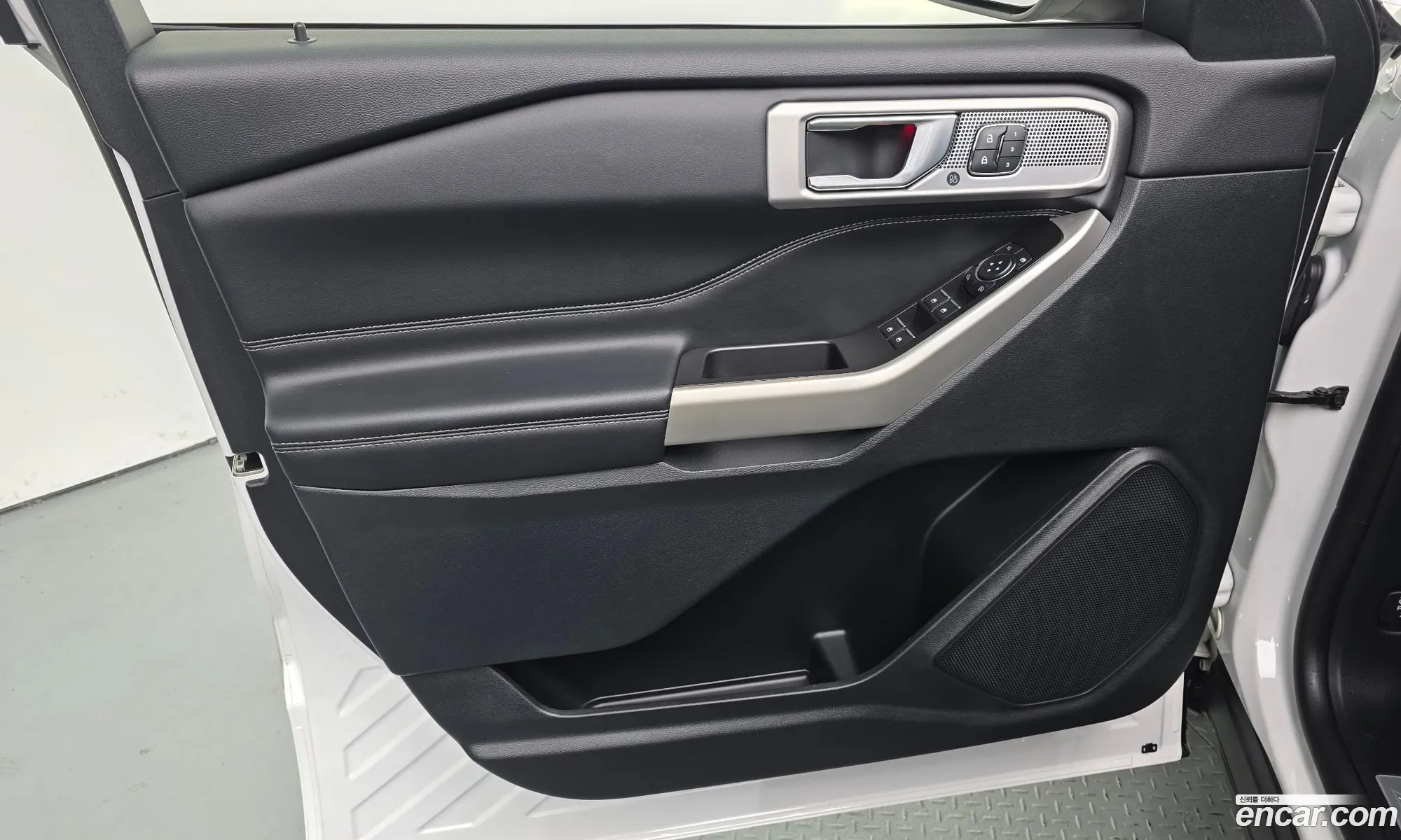 Ford Explorer 6th Gen 2021 1FMSK8FH9MGA35272 — 13
