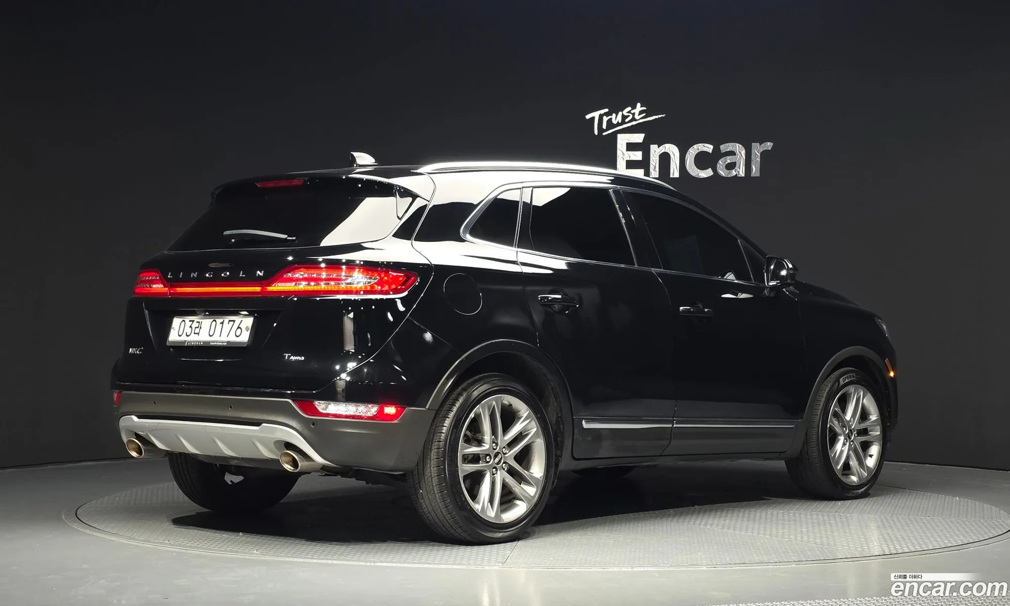 Lincoln MKC 2017 5LMCJ3D95HUL15281 — 4