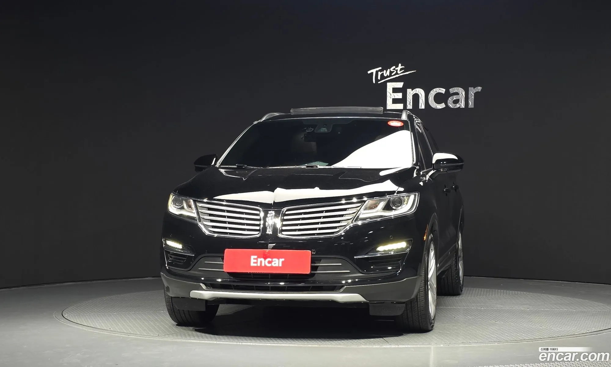 Lincoln MKC 2017 5LMCJ3D95HUL15281 — 17