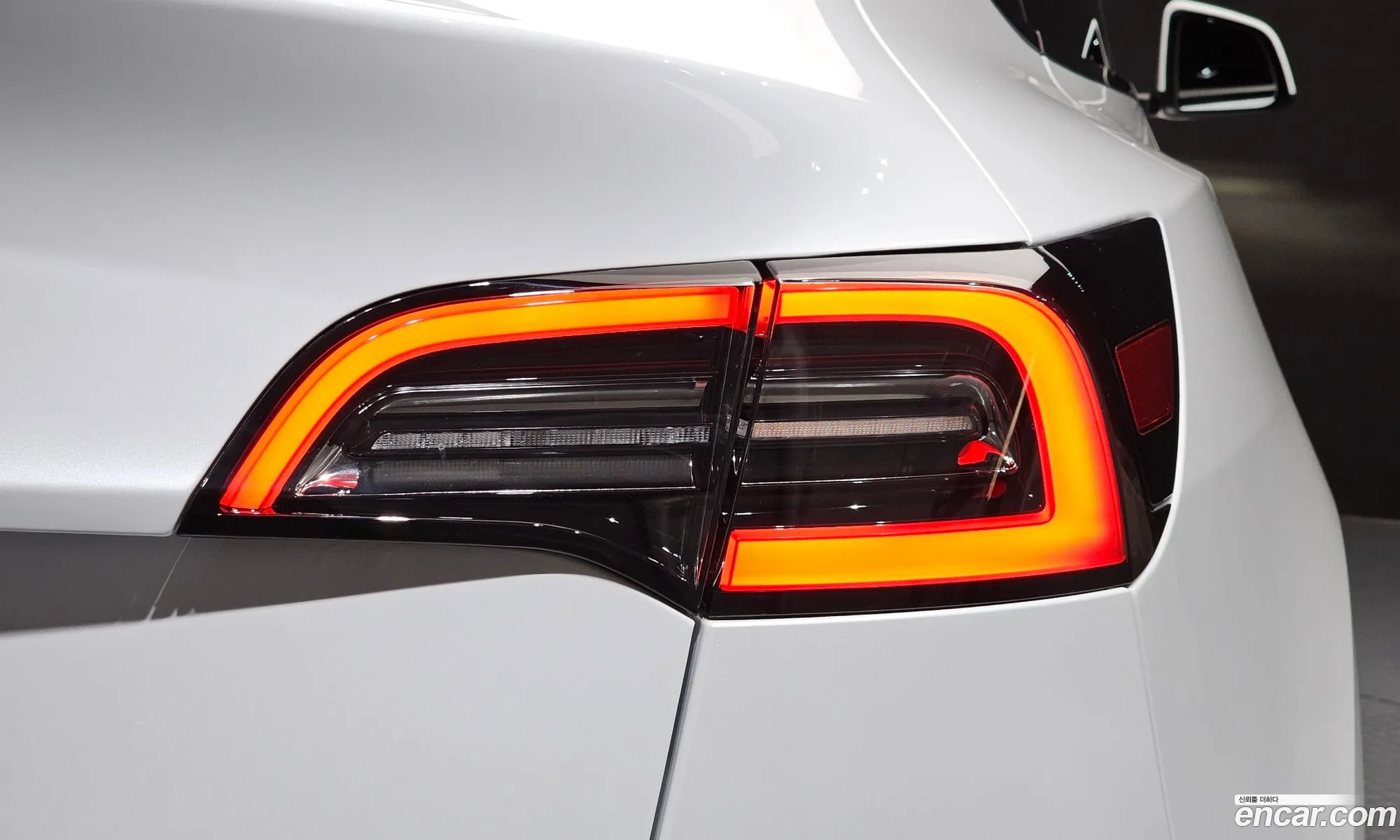 Tesla Model Y 2024 — 20