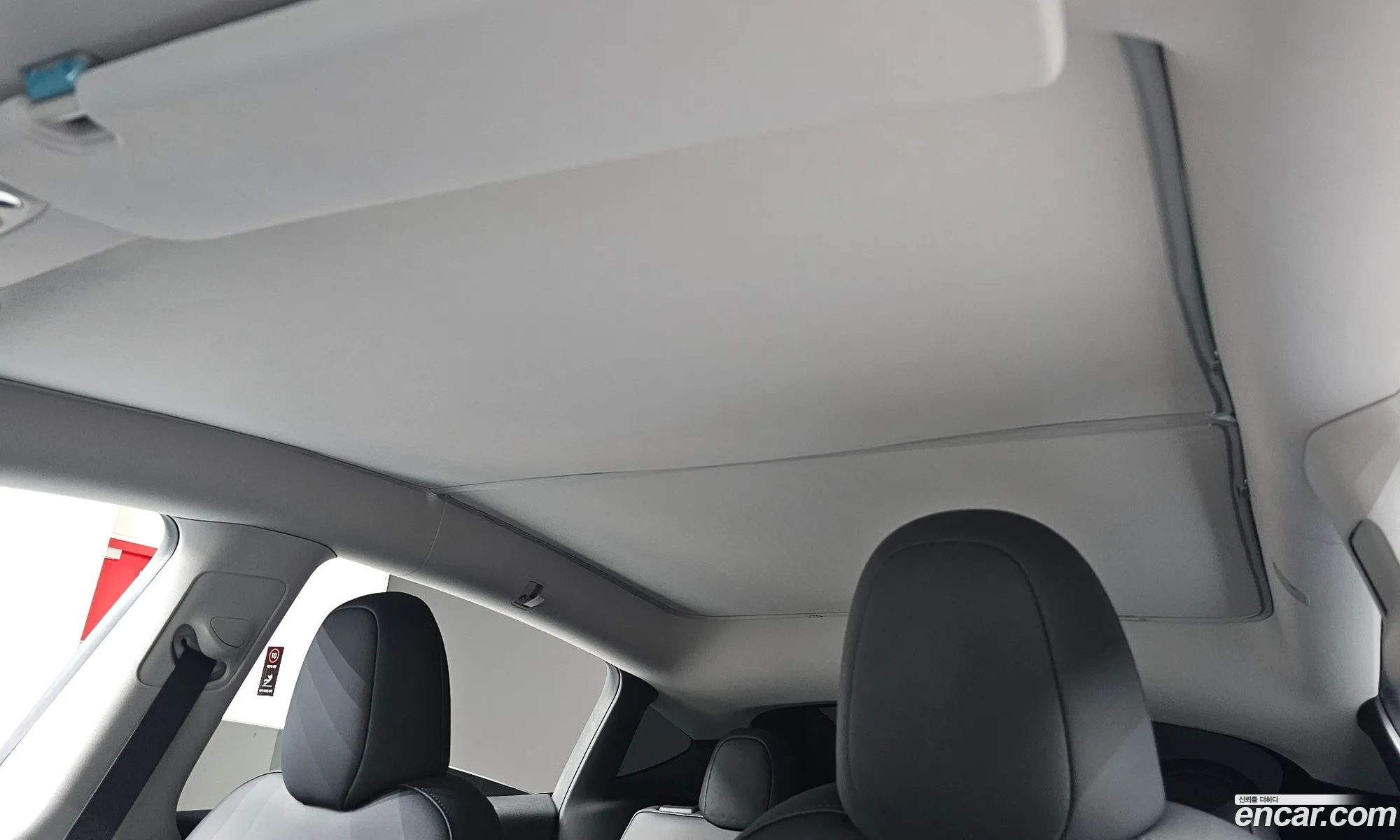 Tesla Model Y 2024 — 21
