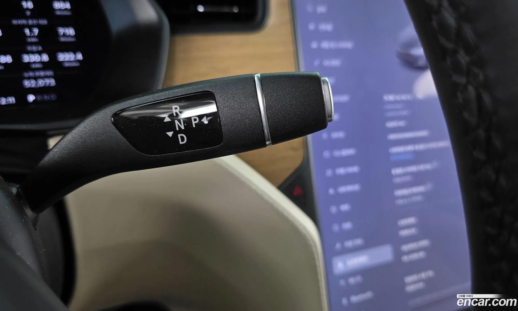 Tesla Model X 2020 — 14