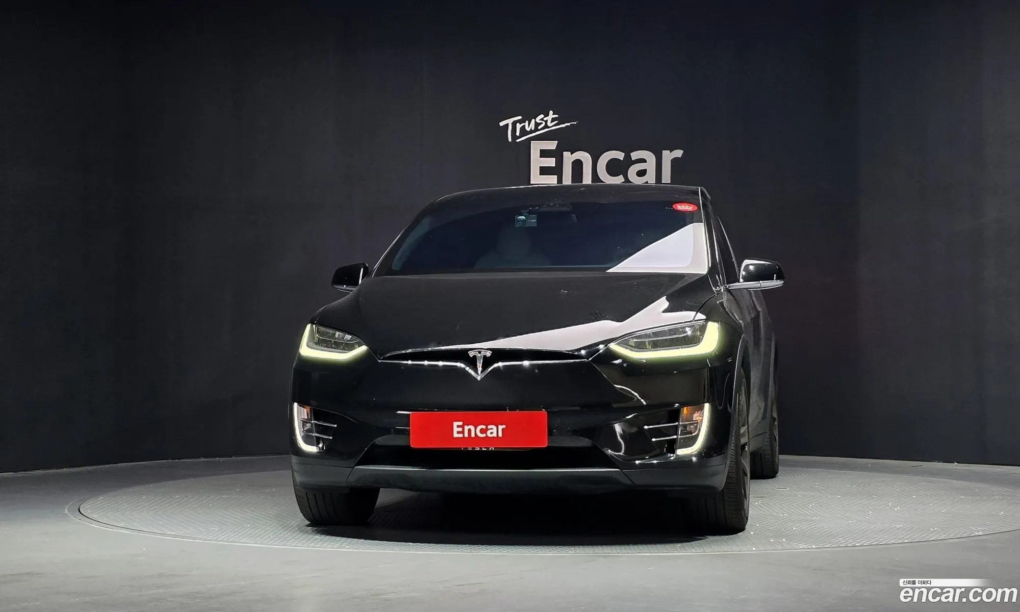 Tesla Model X 2020 — 3