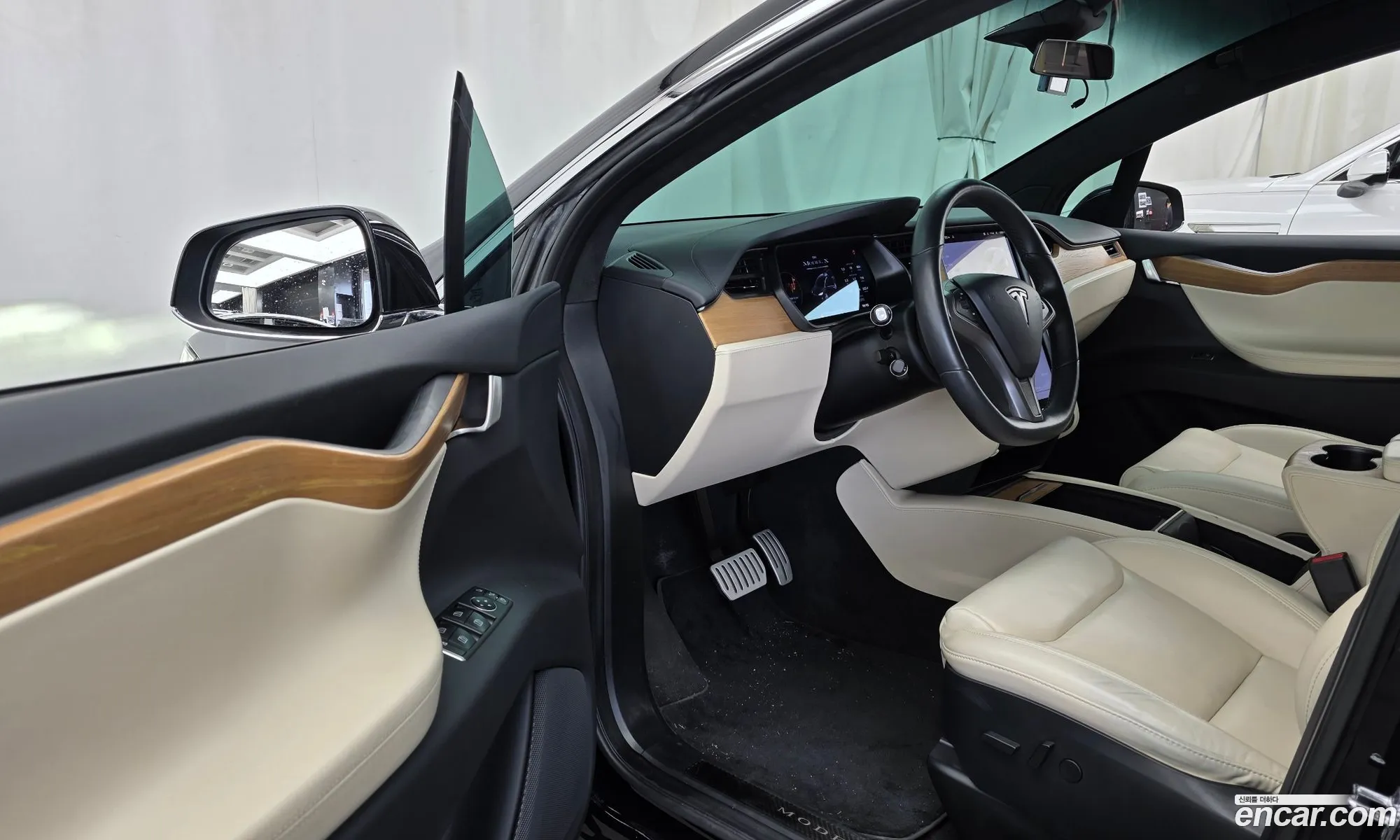 Tesla Model X 2020 — 2