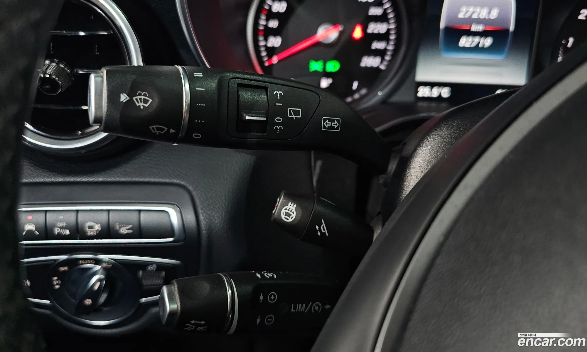 Mercedes-Benz GLC-Class X253 2018 — 32