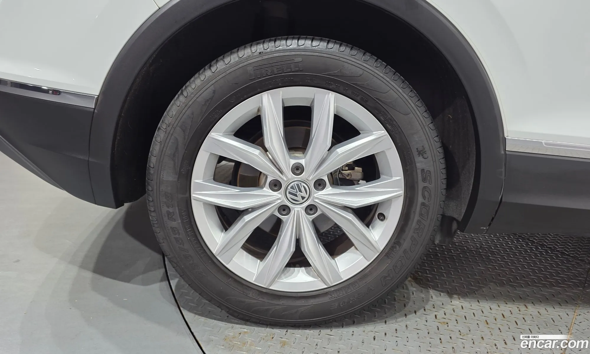 Volkswagen Tiguan 2020 — 13