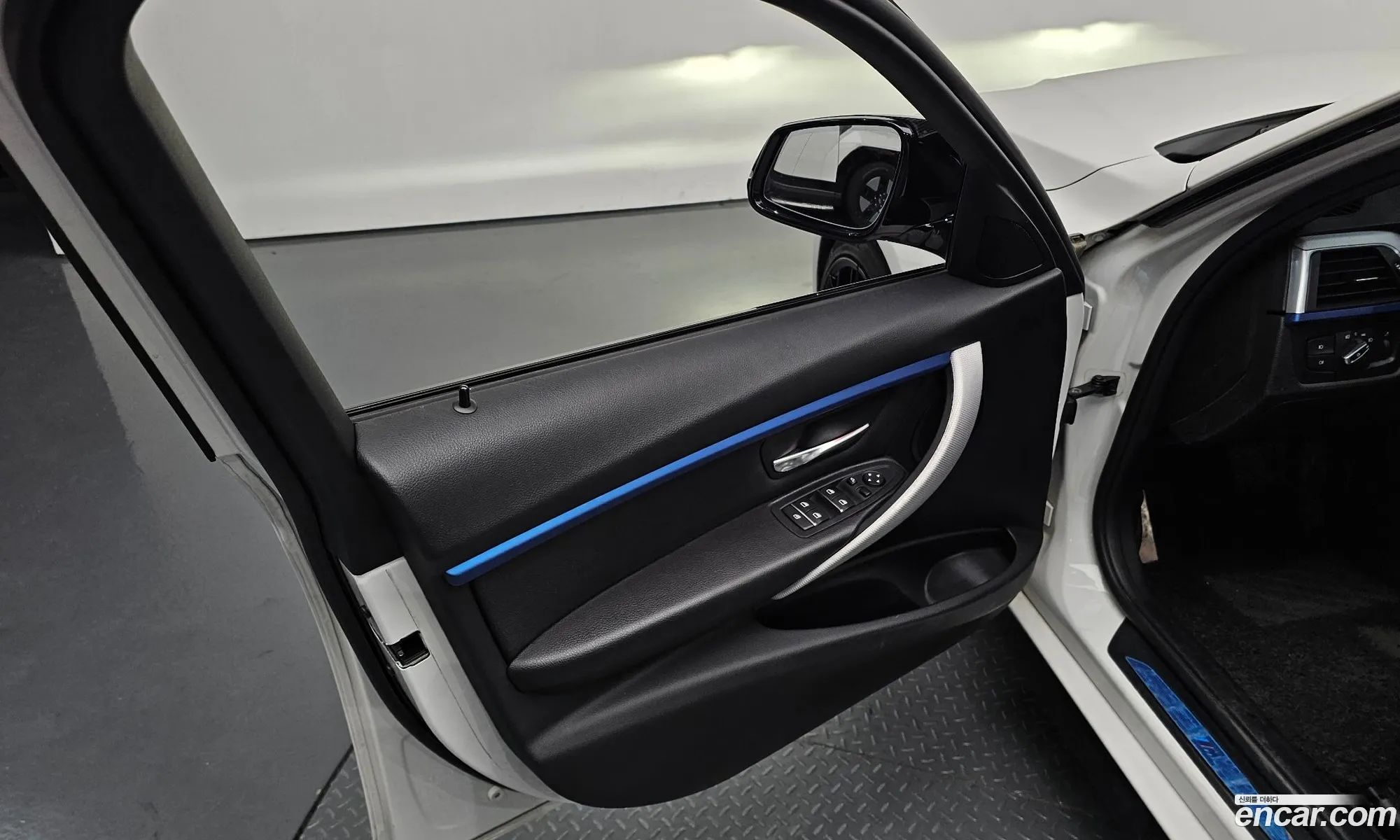 BMW 3 Series 2017 WBA8A9108HK882938 — 13